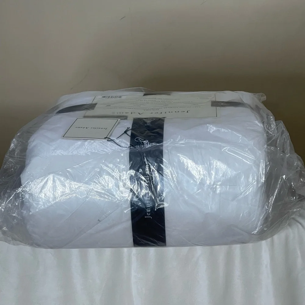 White Quilt Set